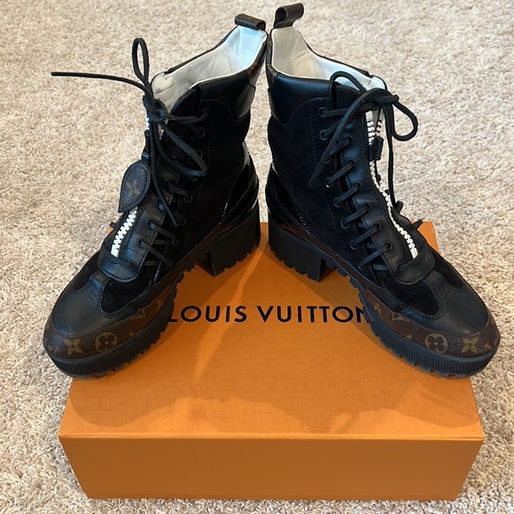 Louis Vuitton lace up Boots - Picture 9 of 14